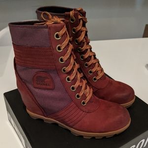 🔥LAST Sorel Waterproof Wedge All-Weather Boots 9